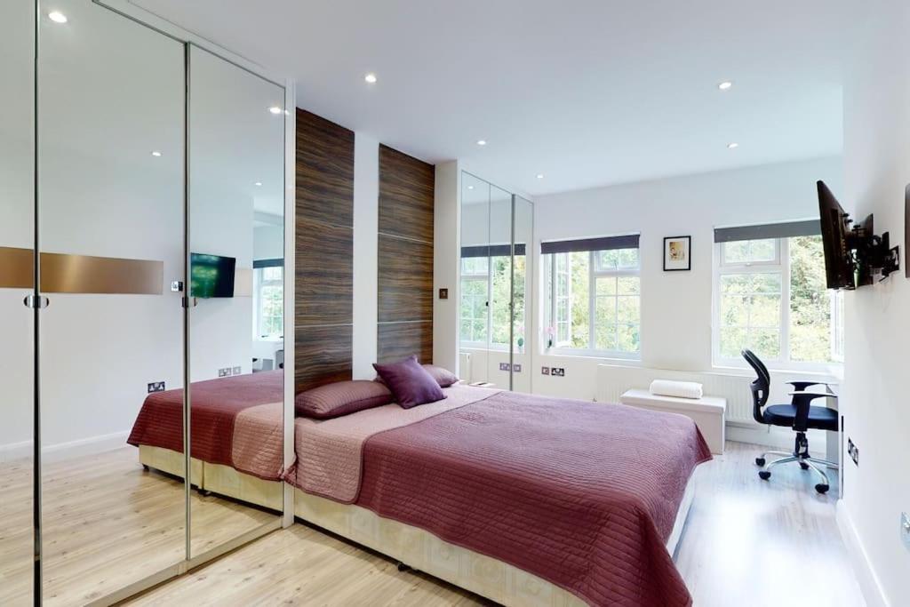 Apartment Hampstead 4-bedrooms London
