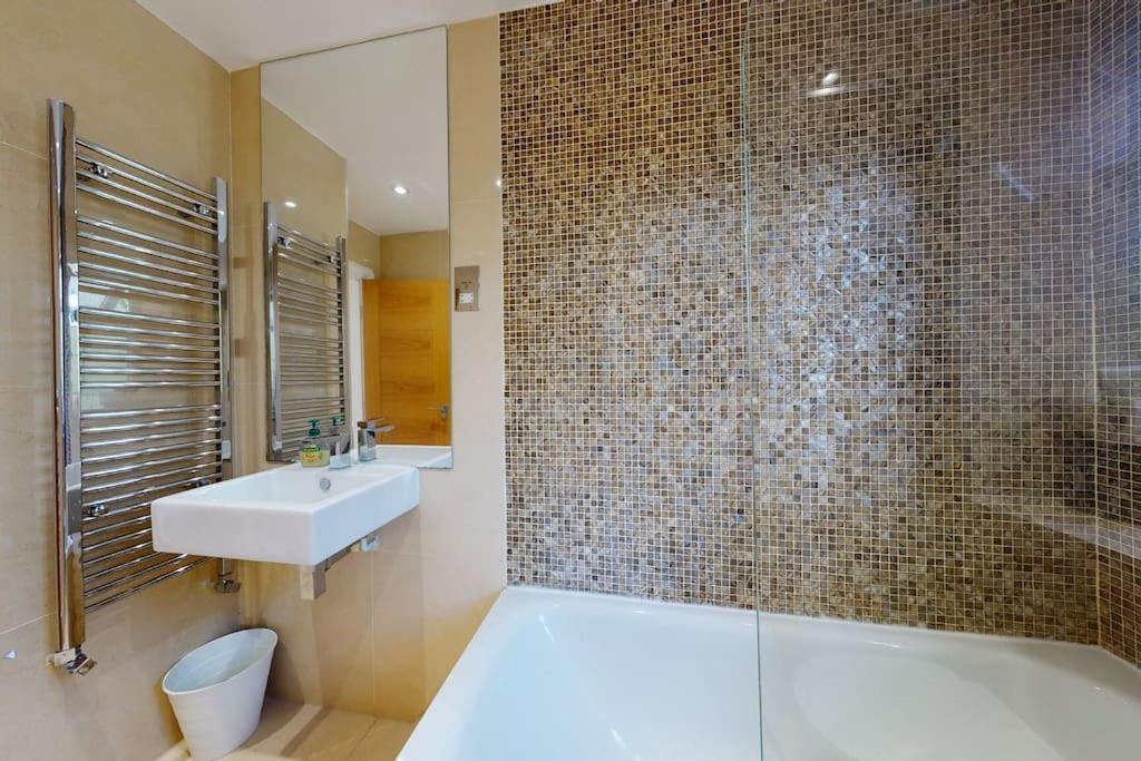Hampstead 4-bedrooms *