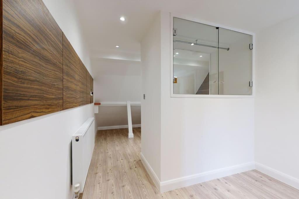 Apartment Hampstead 4-bedrooms London