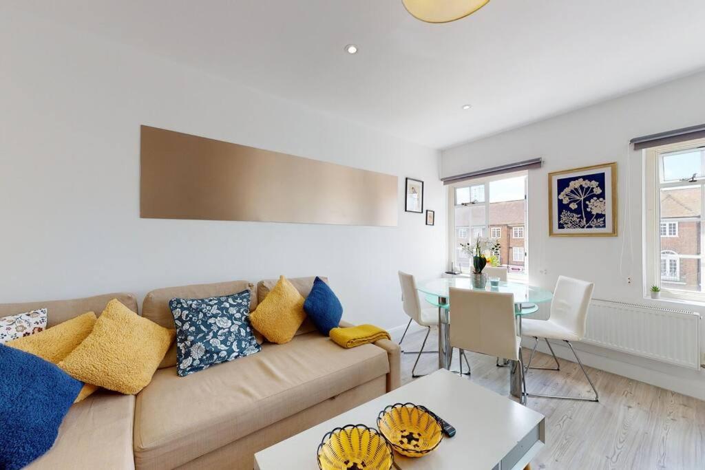 Hampstead 4-bedrooms Apartment