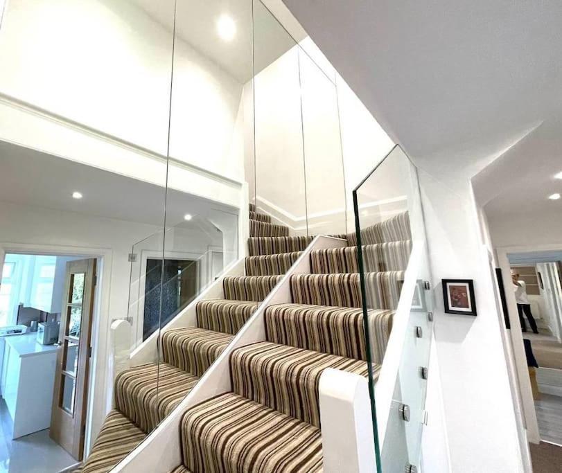 Hampstead 4-bedrooms Apartment